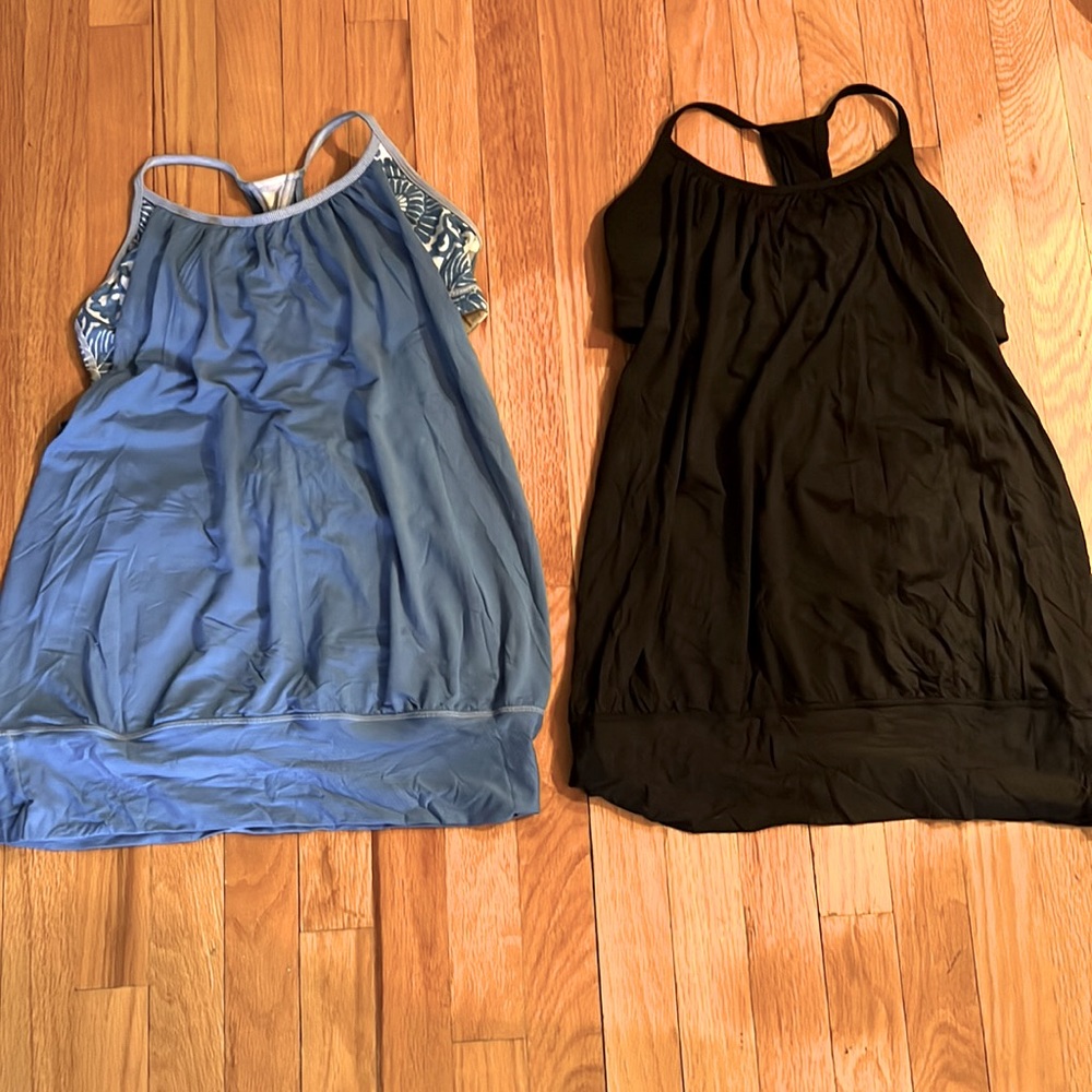 Lululemon tank with built in jog bra. Size 8